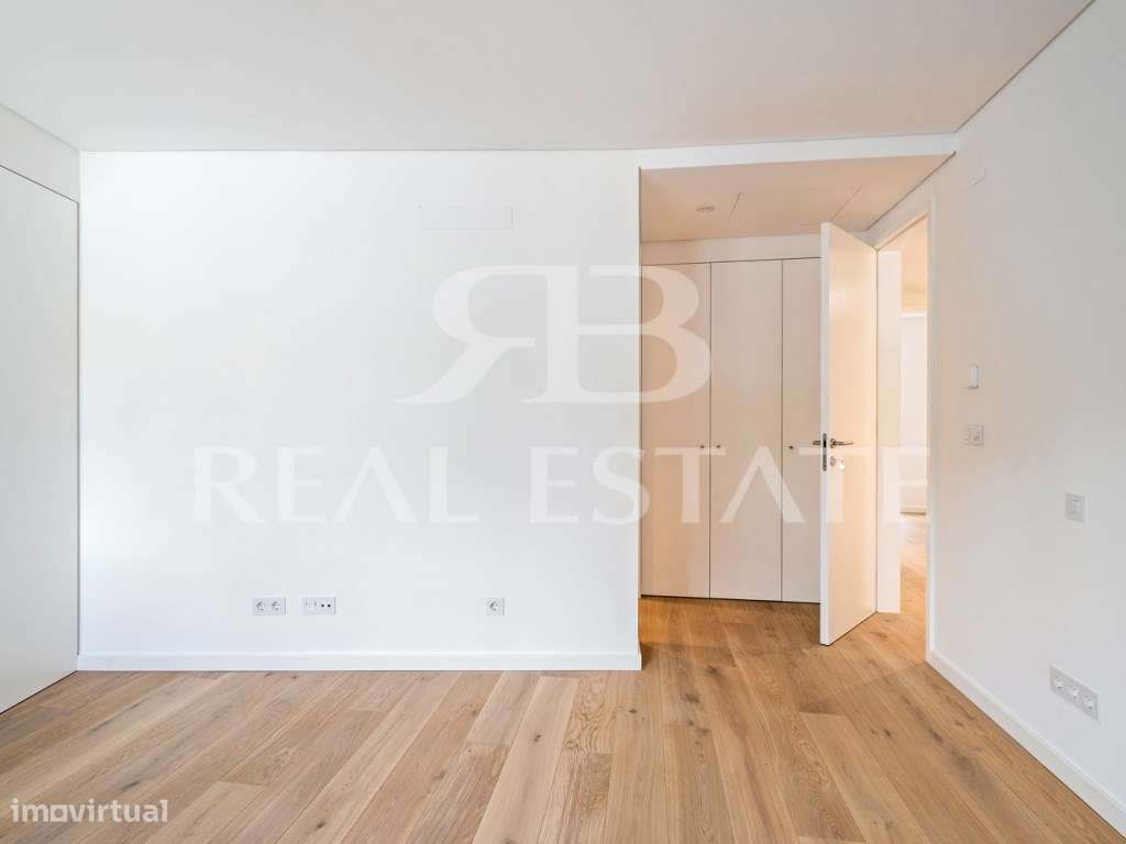 Moradia T4 com Jardim e Piscina no Monte Estoril - Cascais-16