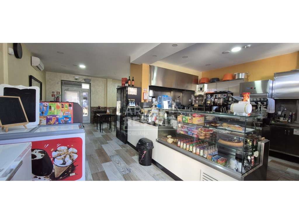 Espaço comercial a servir como restaurante - Grande imagem: 4/7