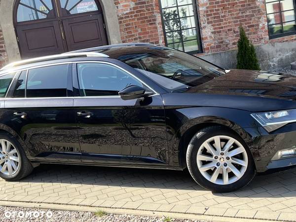 Skoda Superb 2.0 TDI Style - 9