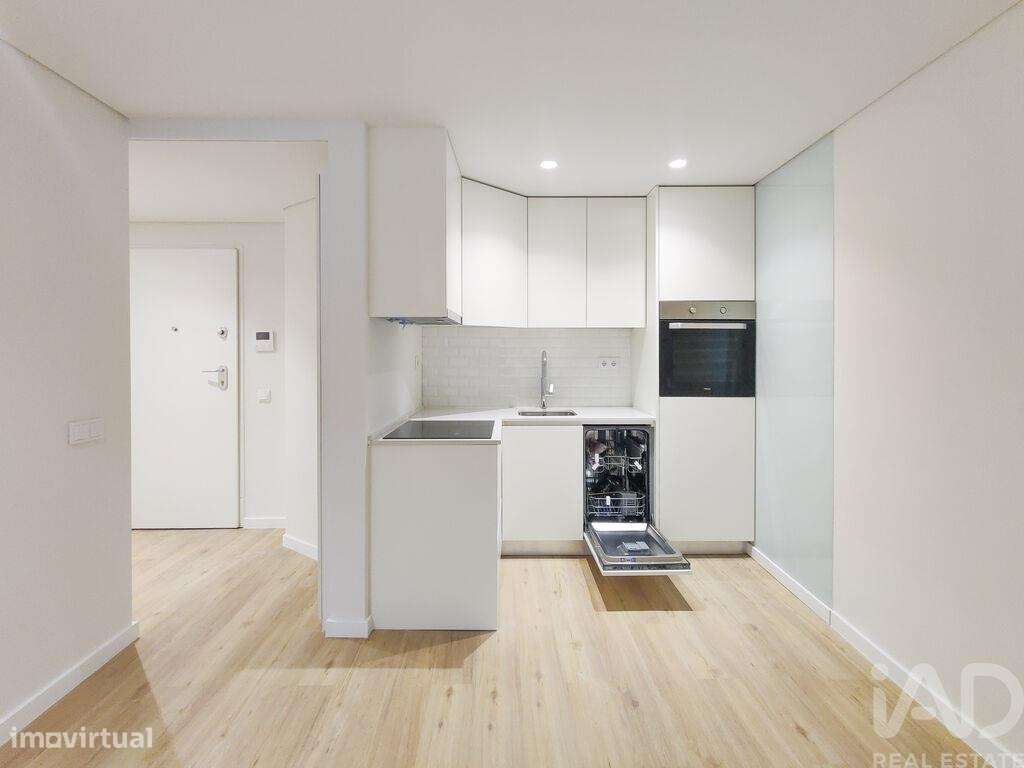 Apartamento T1 em Cedofeita, Santo Ildefonso, Sé, Miragaia, São Nicola-12
