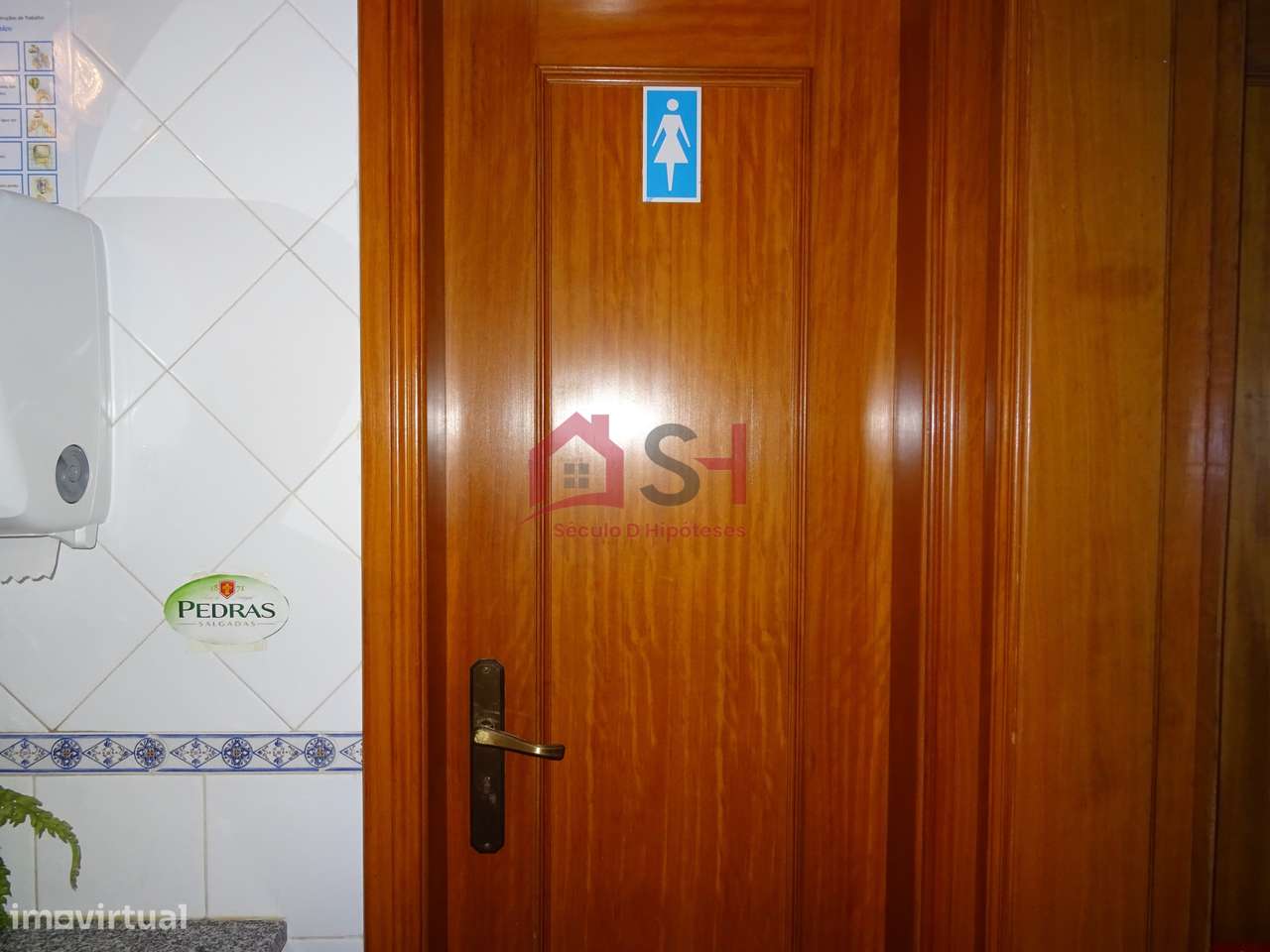 * Café Snack Bar /Churrasqueira Equipado*-26