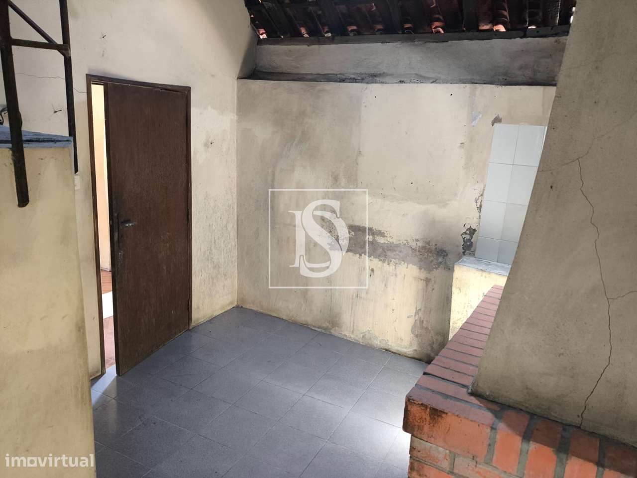 Moradia para Restaurar T1 Venda em Vade,Vila Verde-8