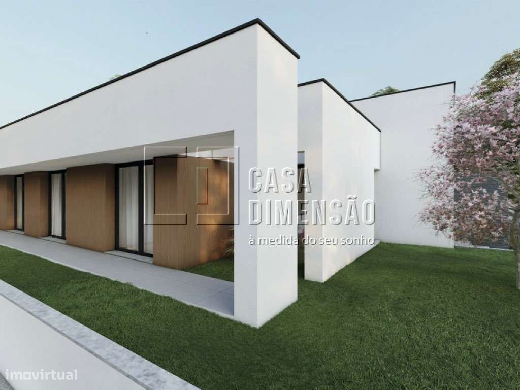 Moradia Térrea isolada de Arquitectura Moderna de tipologia T4 na z...-9