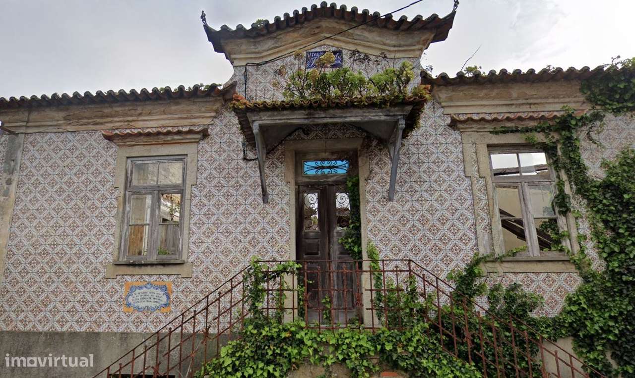 Moradia para recuperar T9 em Eixo. - Grande imagem: 3/8