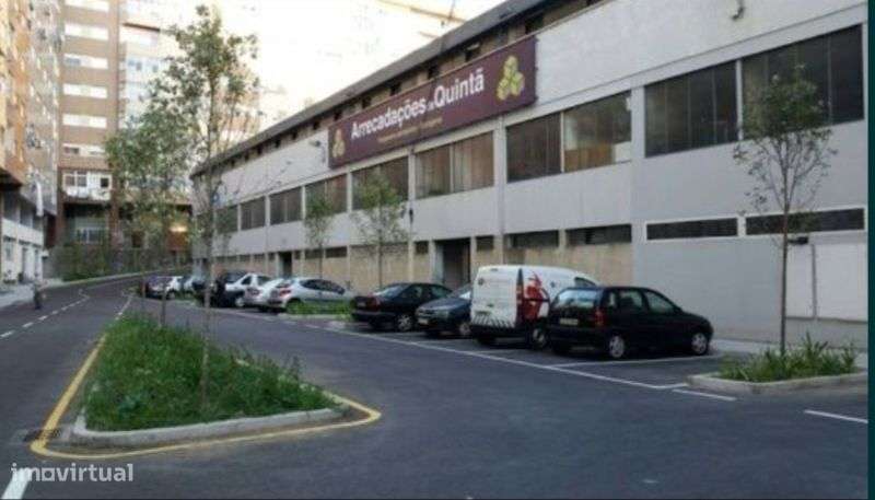 Garagem Fechada (Box ) arrendamento m2 - Na Quintã - Guimarães Centro - Grande imagem: 4/12