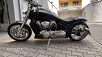 Suzuki Intruder - 7