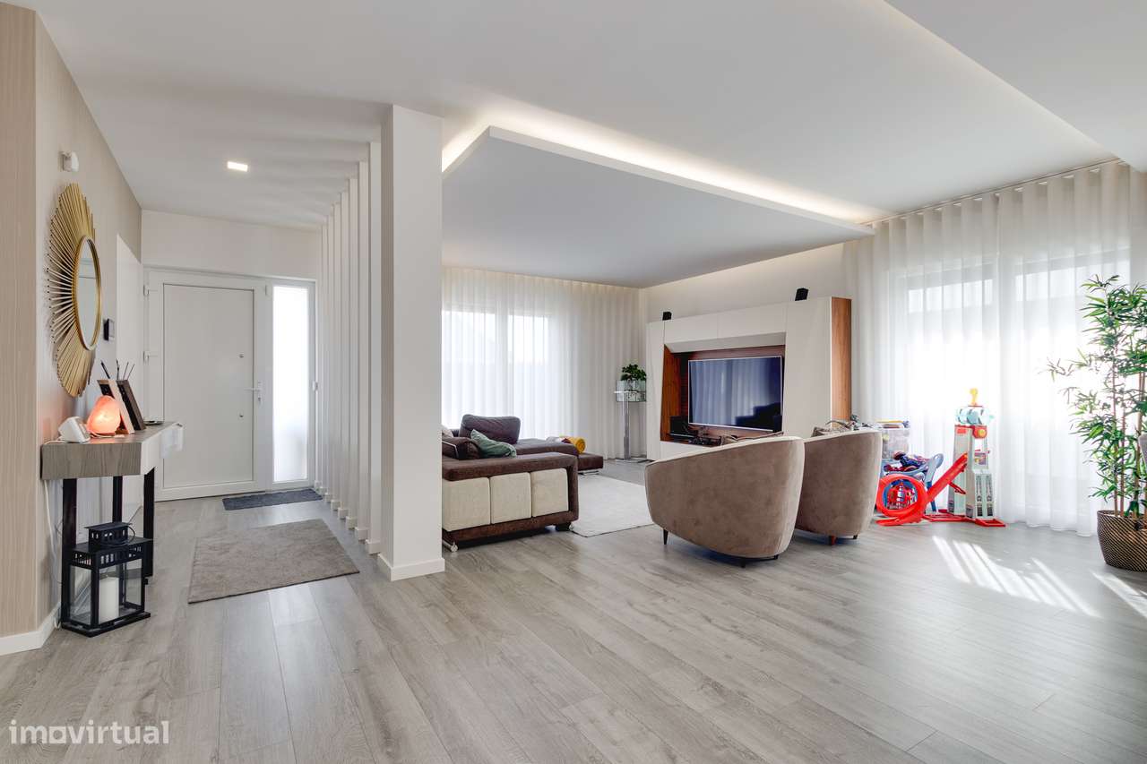 MORADIA COM PISCINA | ROOFTOP VISTA RIO | SANTA IRIA–BAIRRO DO CATIVO - Grande imagem: 2/56