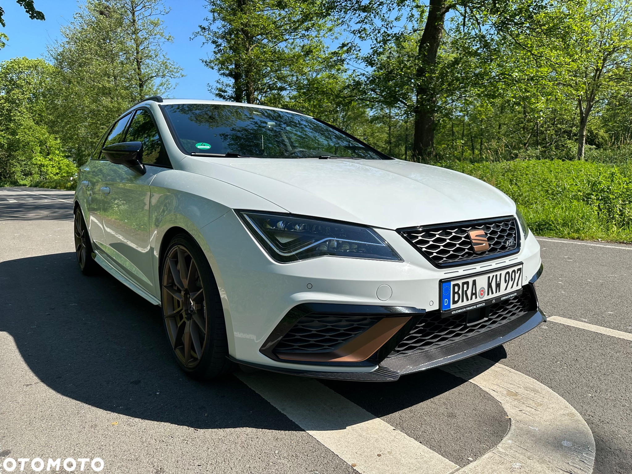 Seat Leon ST 2.0 TSI 4Drive OPF DSG Cupra R - 3