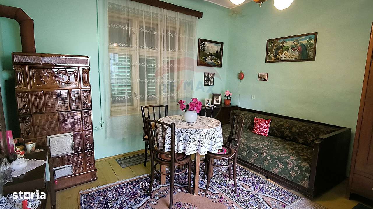 Casă / Vilă cu 4 camere de vânzare-19