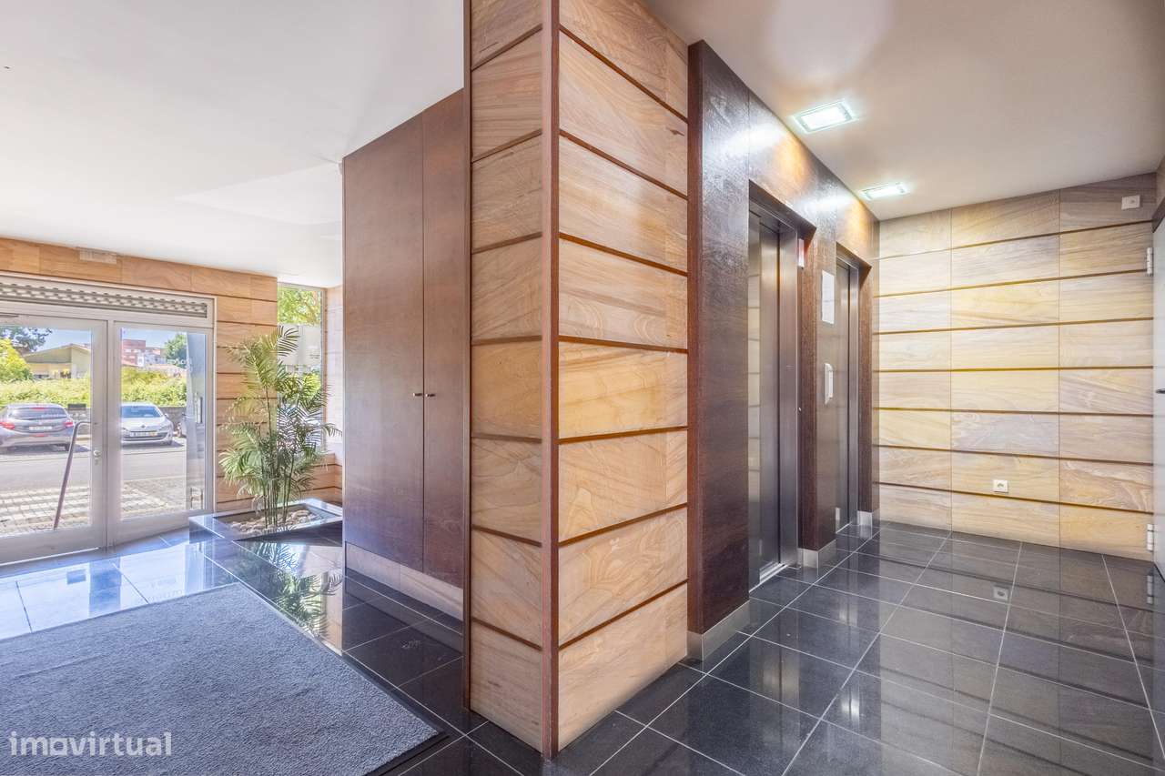 Excelente apartamento T3 no centro da Trofa-13