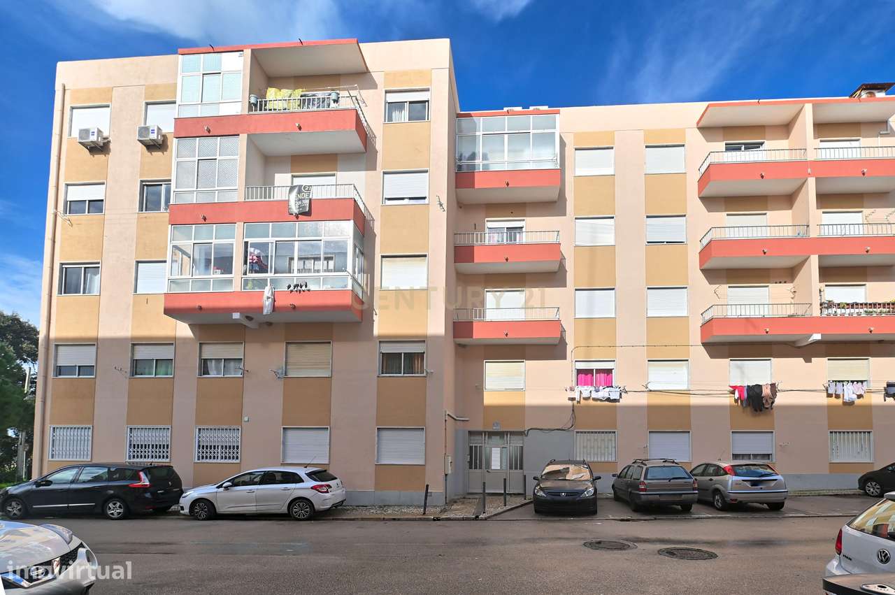 Apartamento Renovado T2 em Pinhal Novo-21