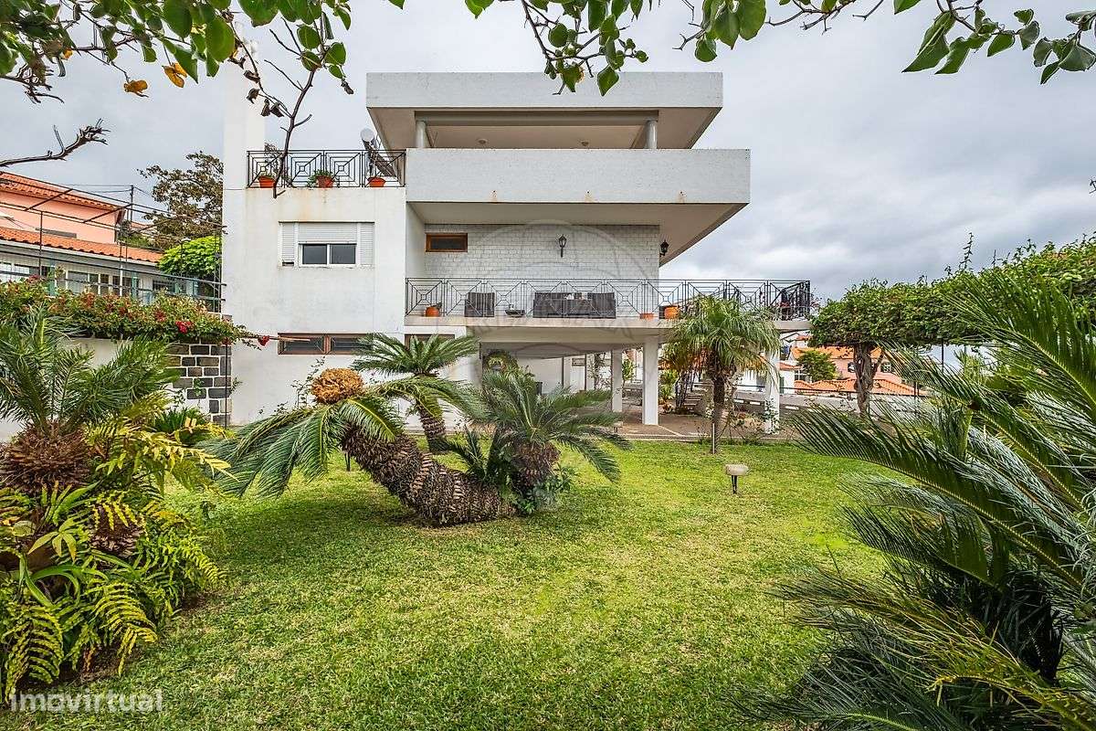 Moradia T4 para venda-16