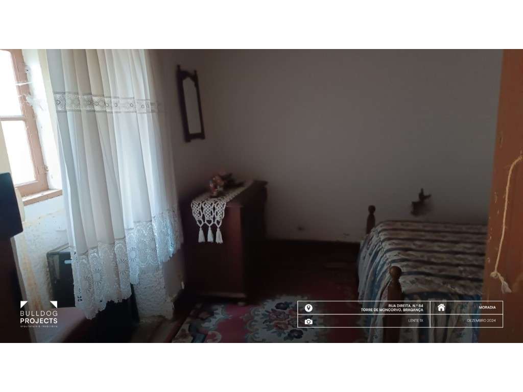 Moradia com 9 assoalhadas na Rua Direita, Carviçais-34