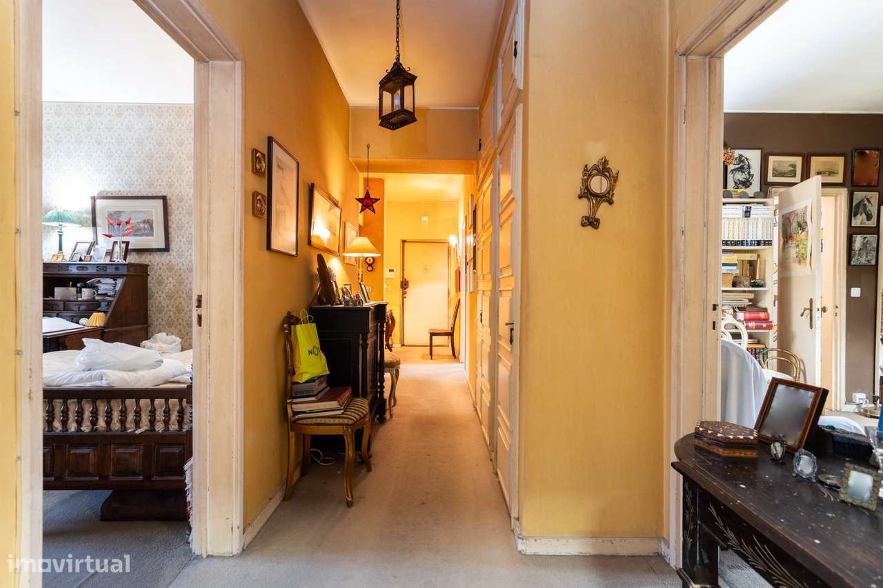 Apartamento T4 para Renovar nos Olivais Sul: Espaço e Localização Priv - Grande imagem: 5/26