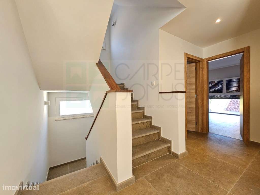 Moradia nova T4, com piscina, em Alverca, Vila Franca de Xira, Lisboa-25