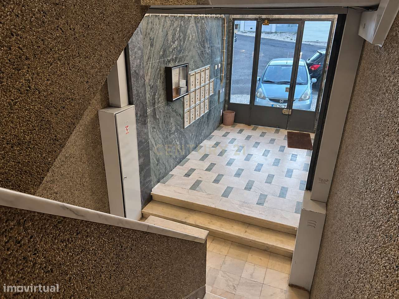 Apartamento T1 Renovado-16