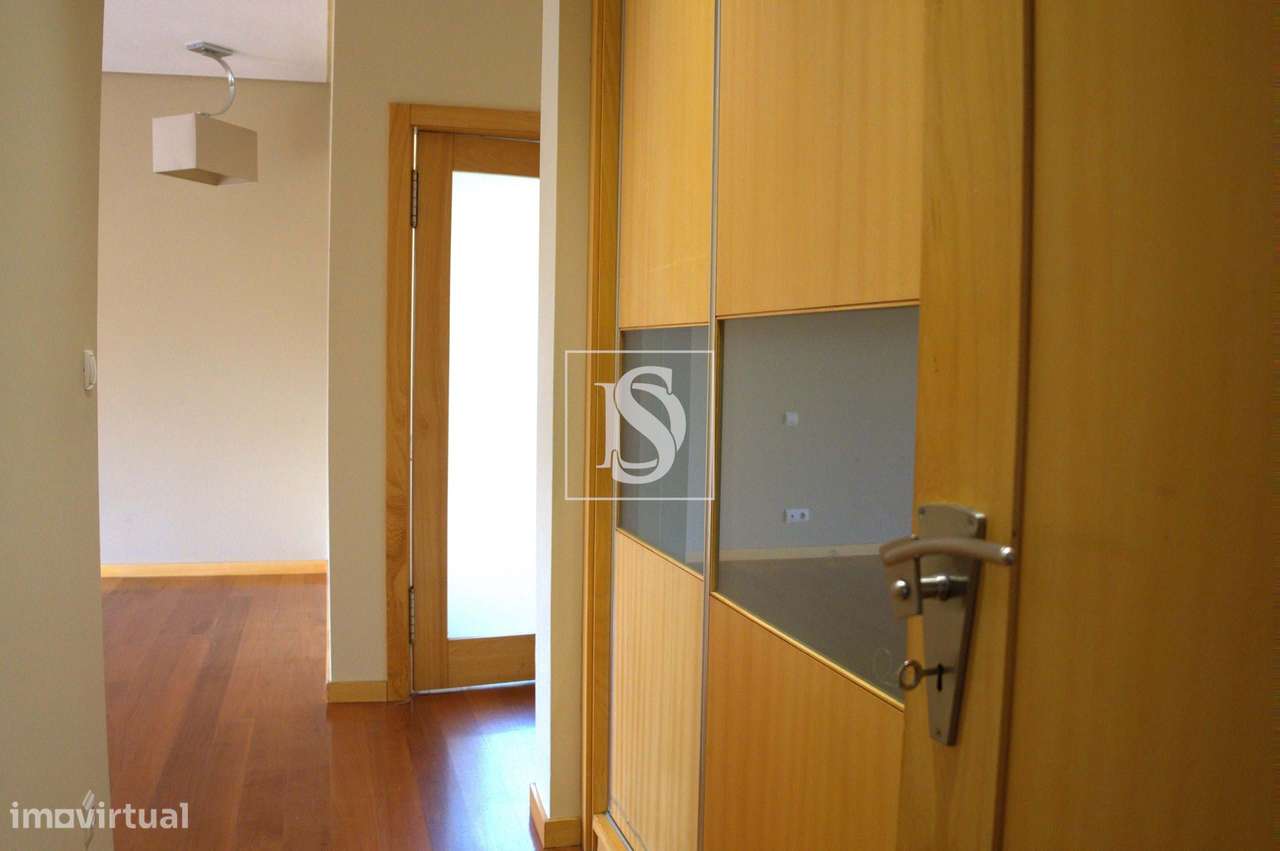 Moradia Isolada T5 em Monção-20