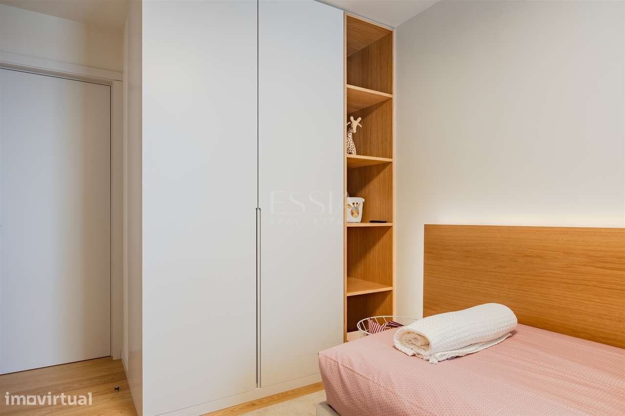 T3 Varanda 14m2 Vistas Rio e Mar Jardins Arrábida | T3 Gaia The Yard-19