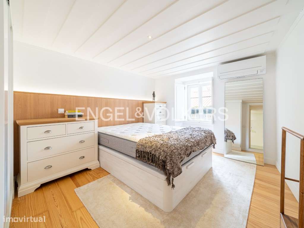 T2 Duplex mobilado em Martim Moniz-14