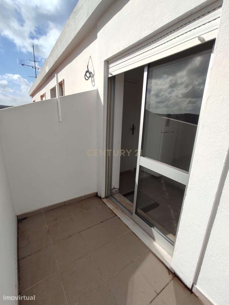 Apartamento T1+1 -  Rio Maior-5