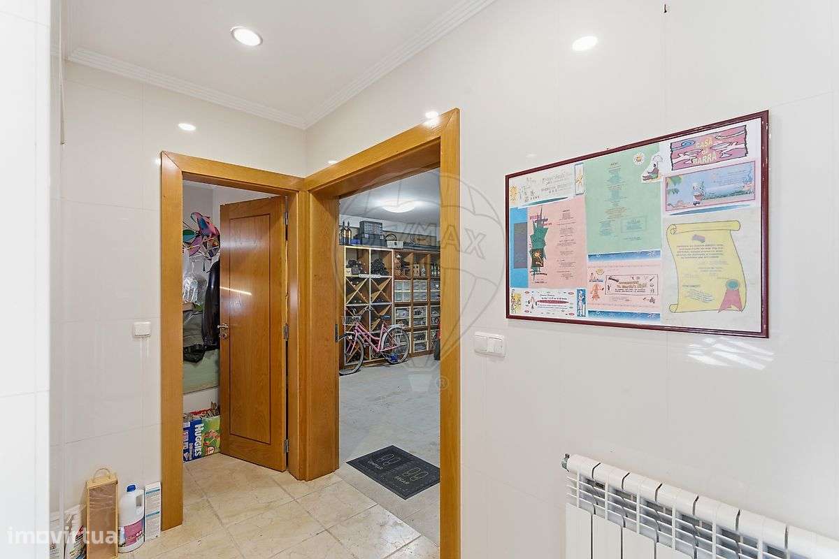 Moradia T4 para venda-13