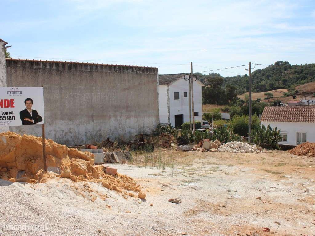 Lote para construção de moradia e armazém em Outeiro da Cortiçada-6