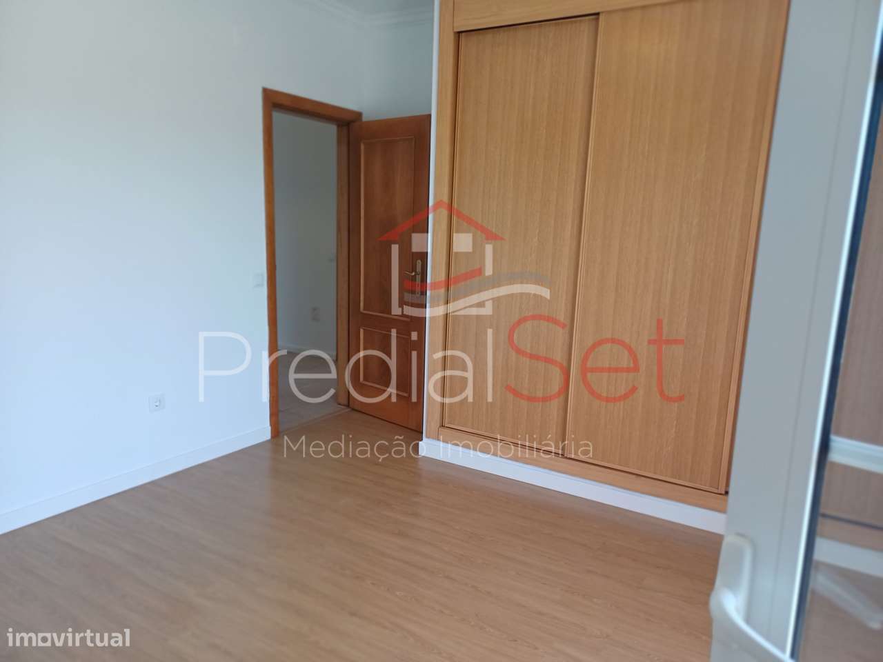 Moradia T4 Piscina-Setúbal-22