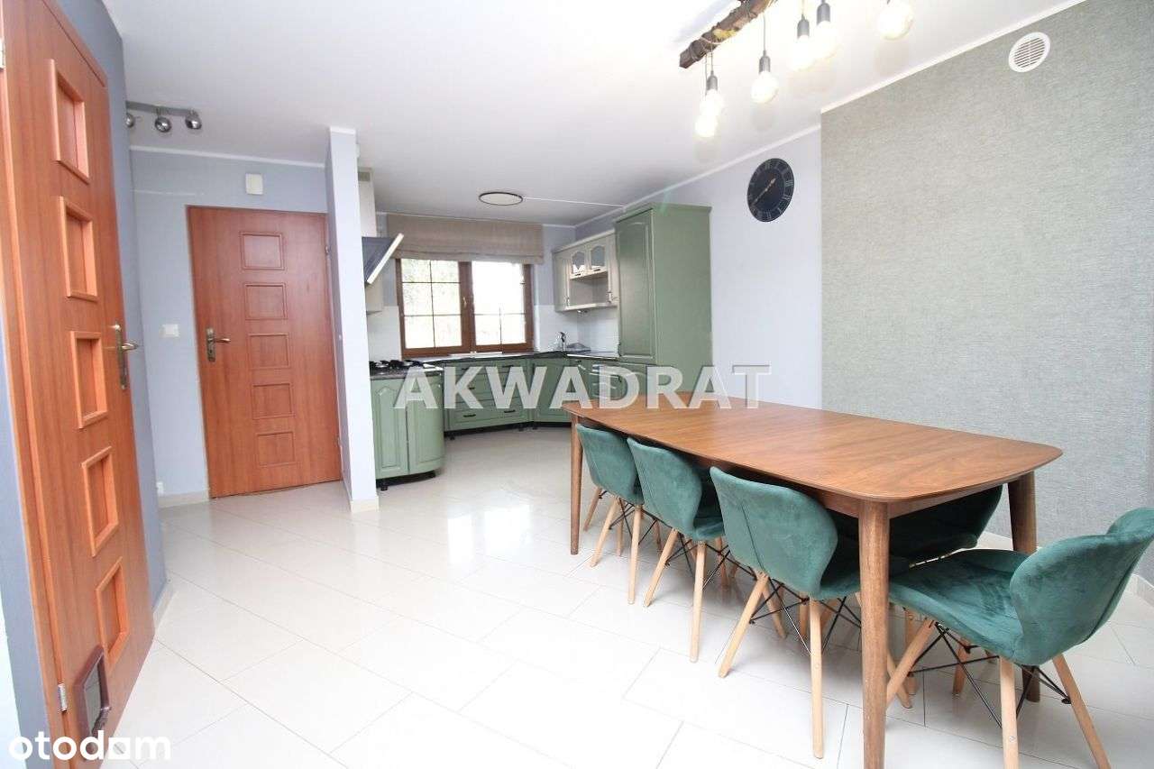 Dom w zabudowie szeregowej Piaskowa Góra-2