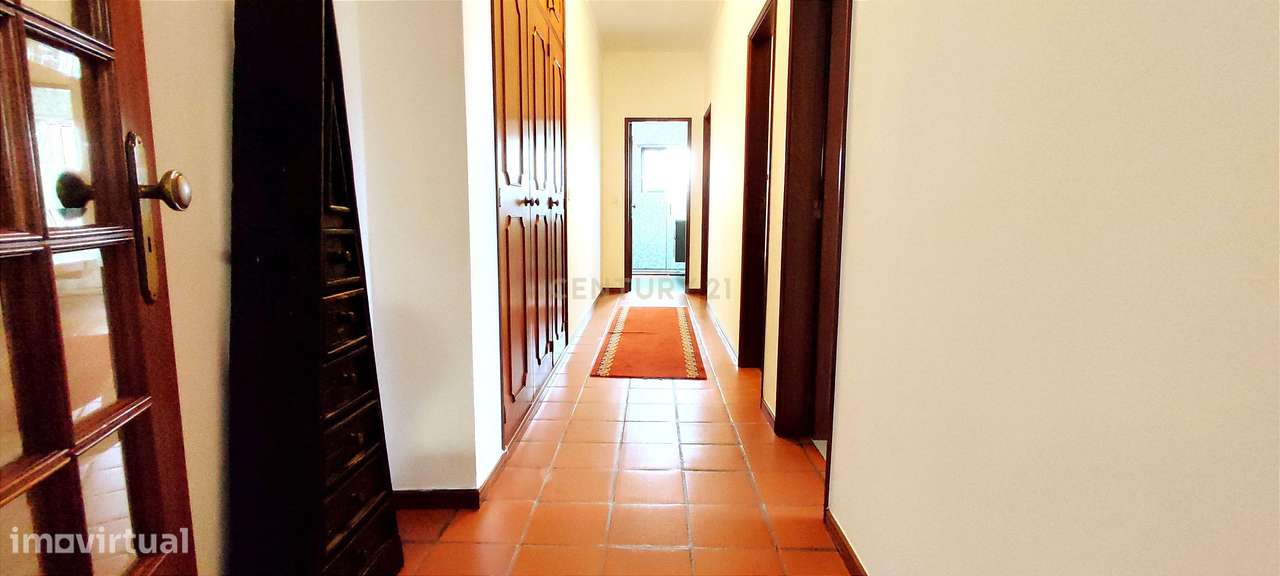 Apartamento T4 Duplex em Santa Clara - Viver com Conforto e Tranquilid - Grande imagem: 4/16
