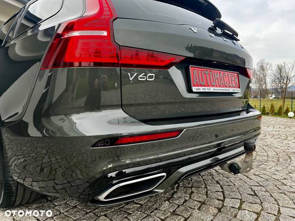 Volvo V60 D4 R-Design - 12