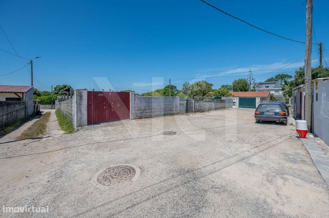 Terreno Urbano P/ Construção de Moradia a 300m da Praia de Salgueiros-3