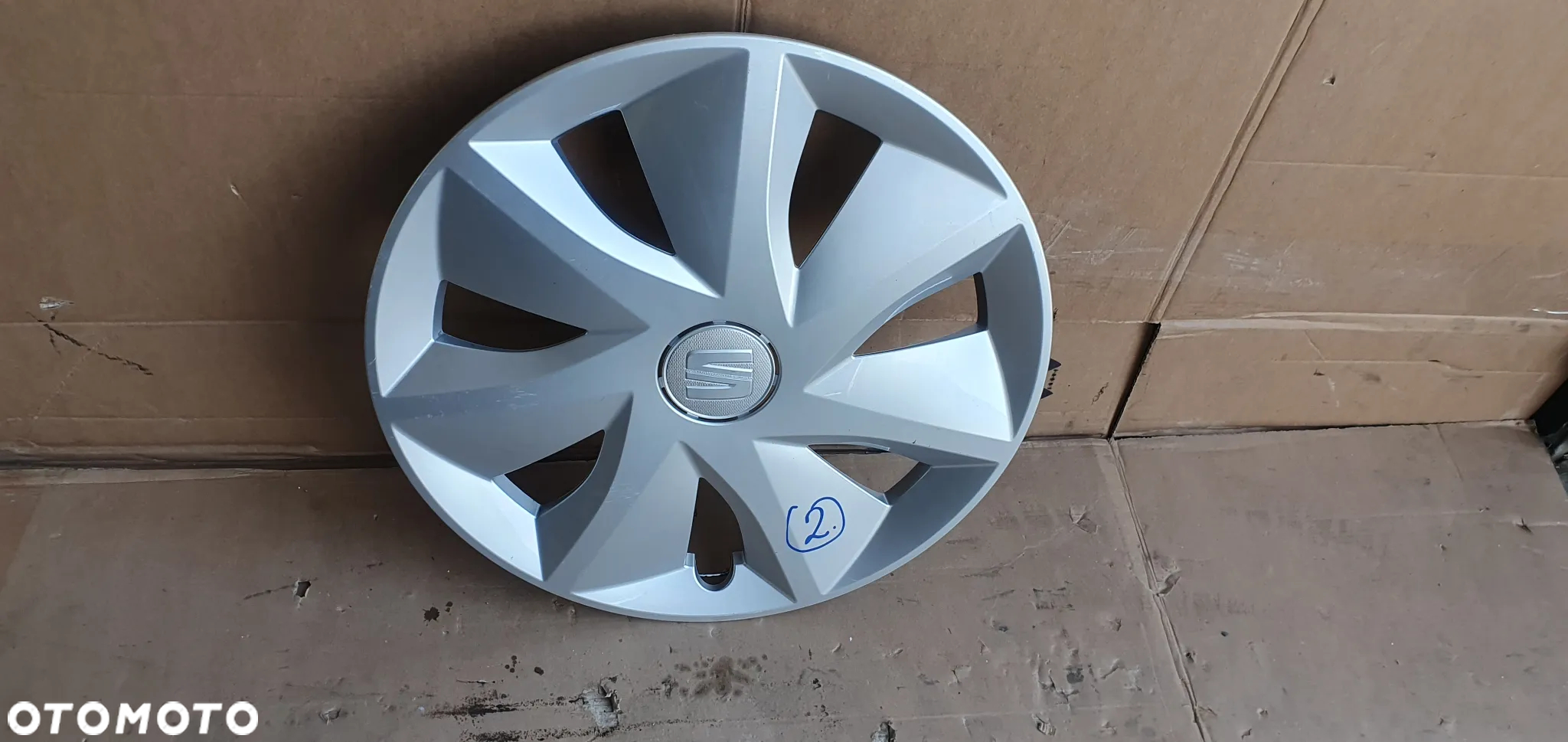 Dekielek kołpak kapsel 16" Seat Leon III 5F0601147C - 2