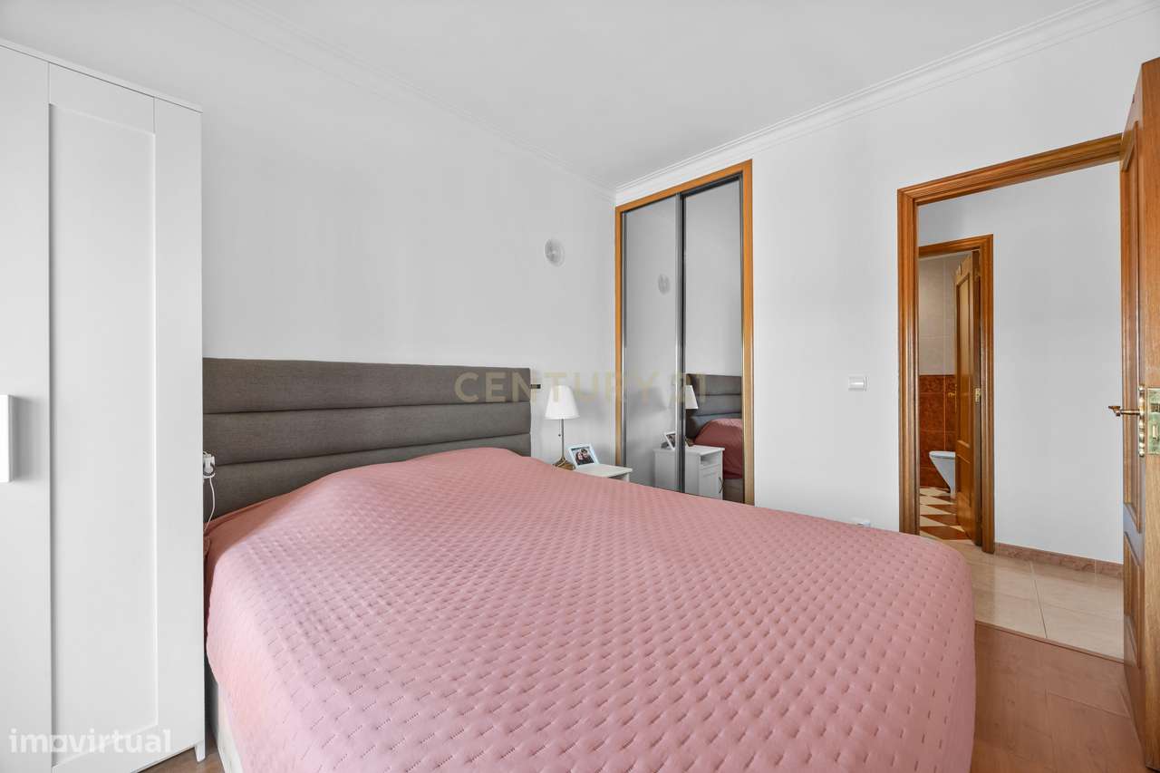 Apartamento T2 Atalaia-20