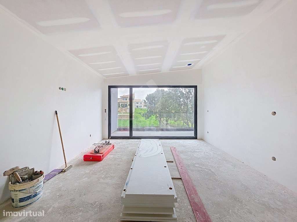 Moradia T3+1 Ericeira com piscina e jardim-10