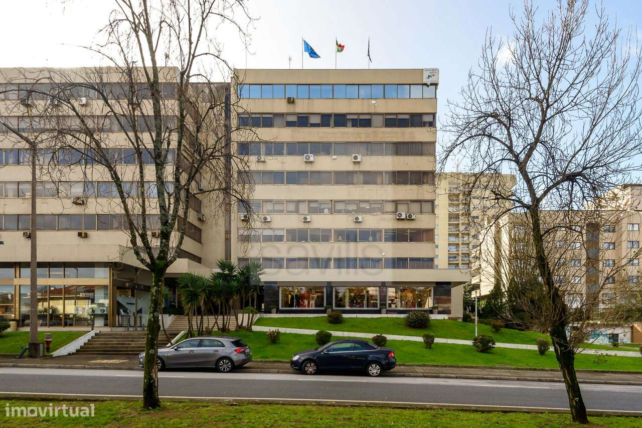Escritório Edificio Aviz III - Grande imagem: 2/8