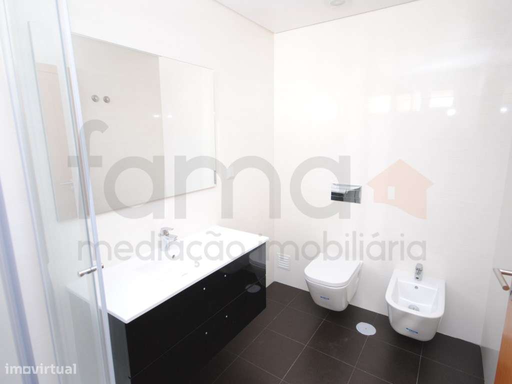 T3 Duplex com terraço centro da Parede-13