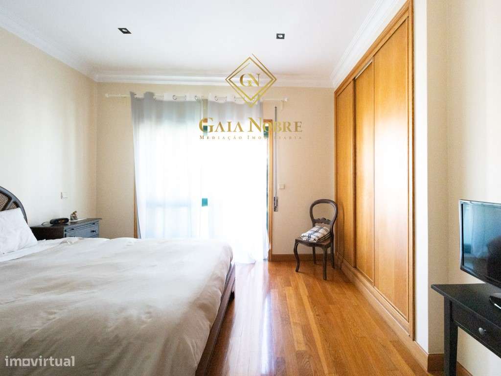 Moradia T4 em Vilar do Paraíso-20