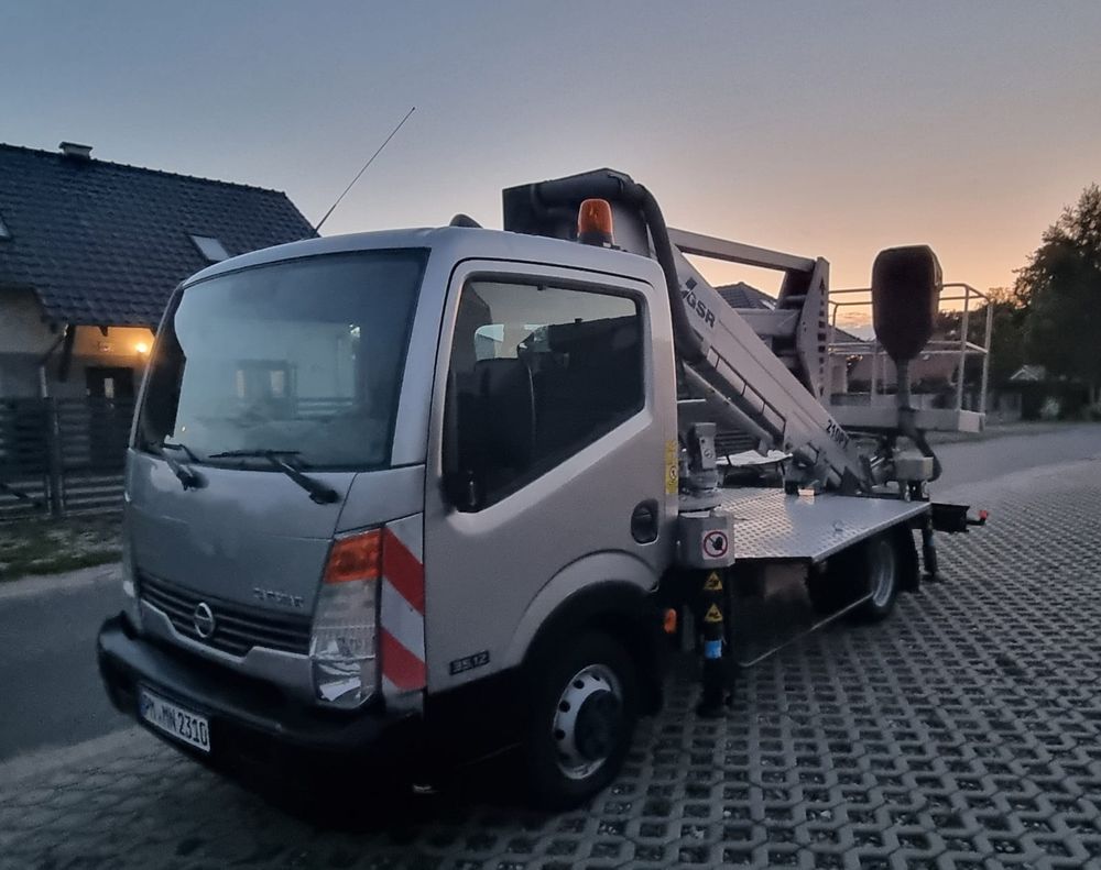 Nissan Cabstar 2013