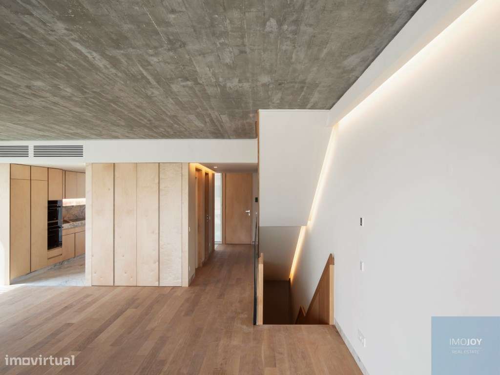 Moradia T3 + 1 com Vista Mar em São João do Estoril - Grande imagem: 5/69