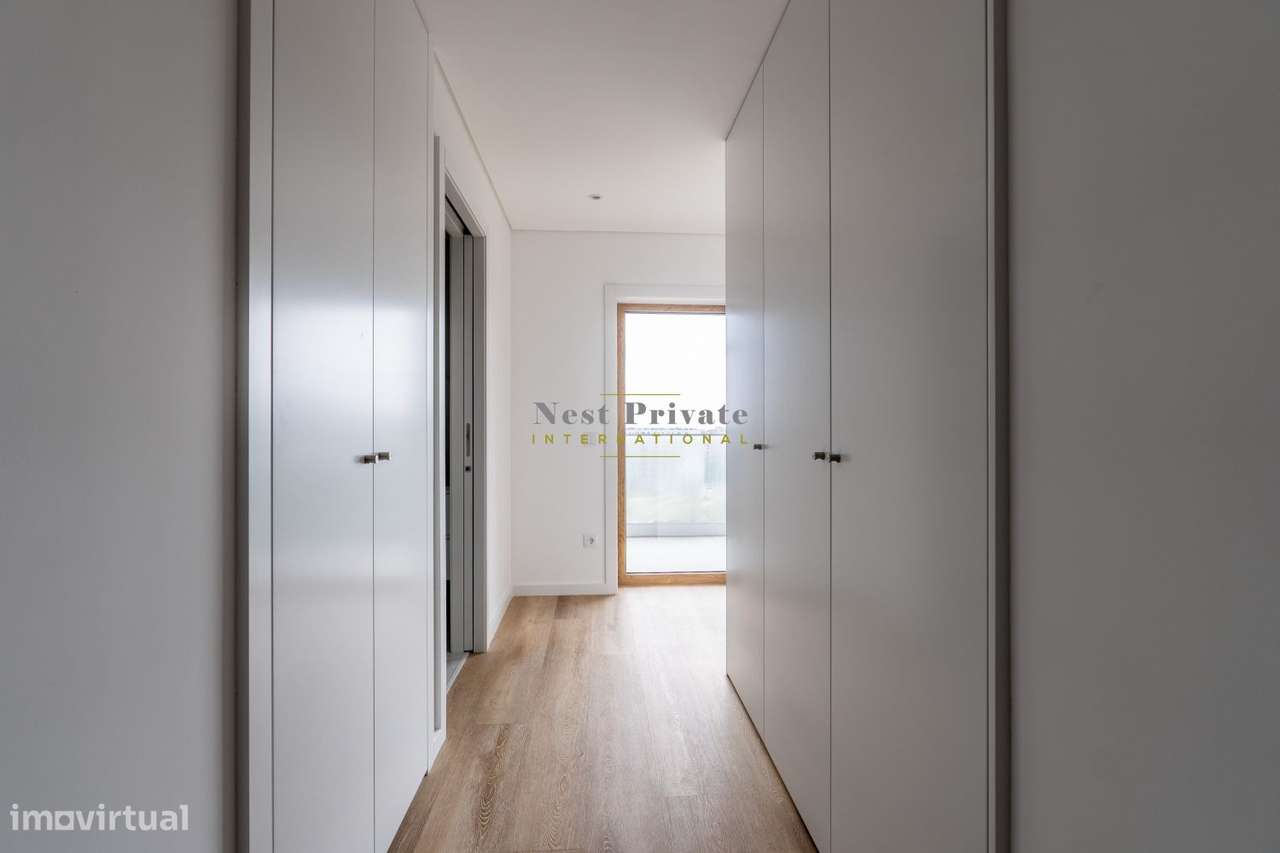 Apartamento T5 Duplex Antas-18