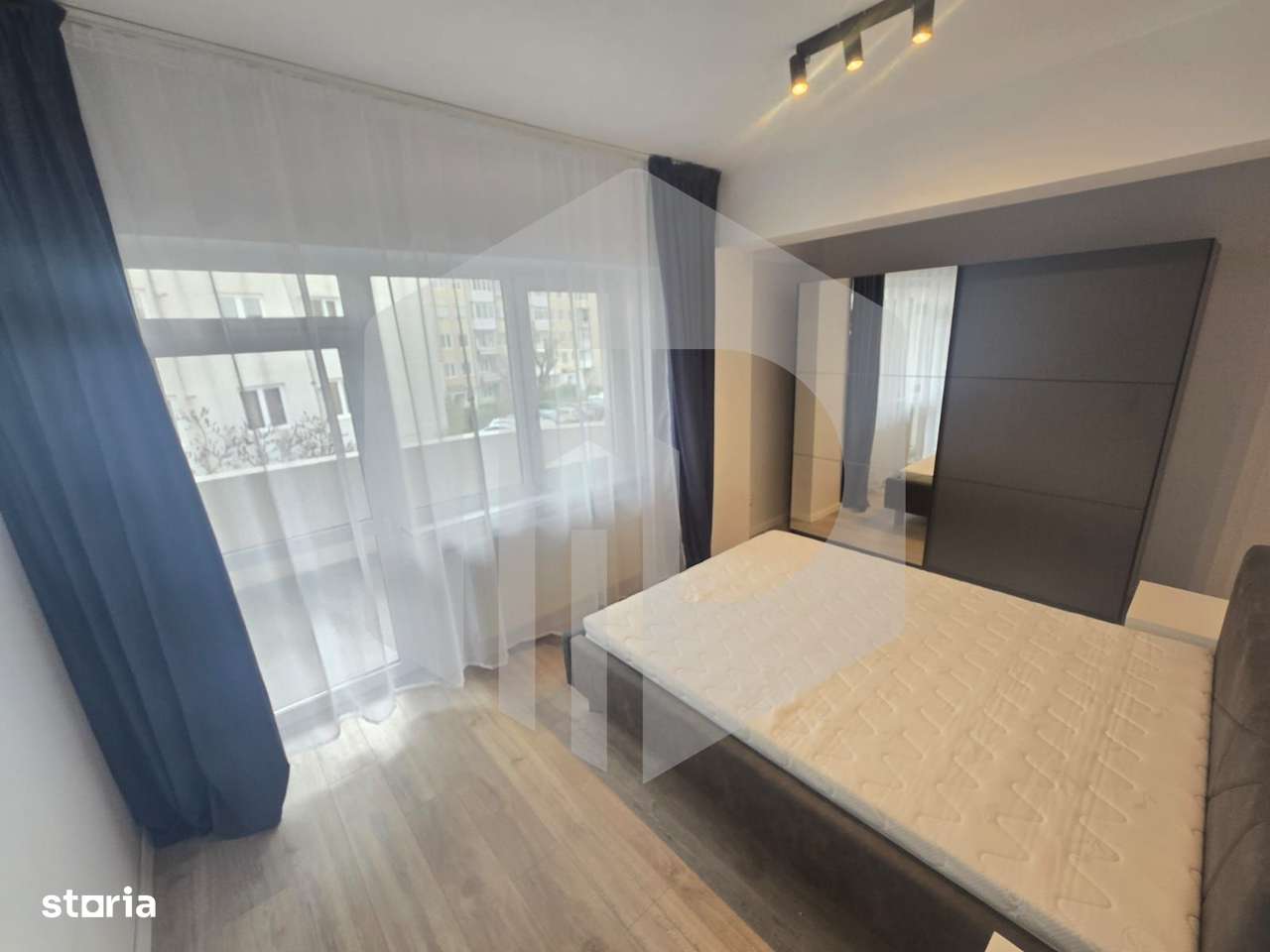Apartament modern 3 camere 2 bai Strada Oituz - Imagine principală: 5/15