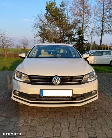 Volkswagen Jetta 1.4 TSI BMT Highline DSG - 2