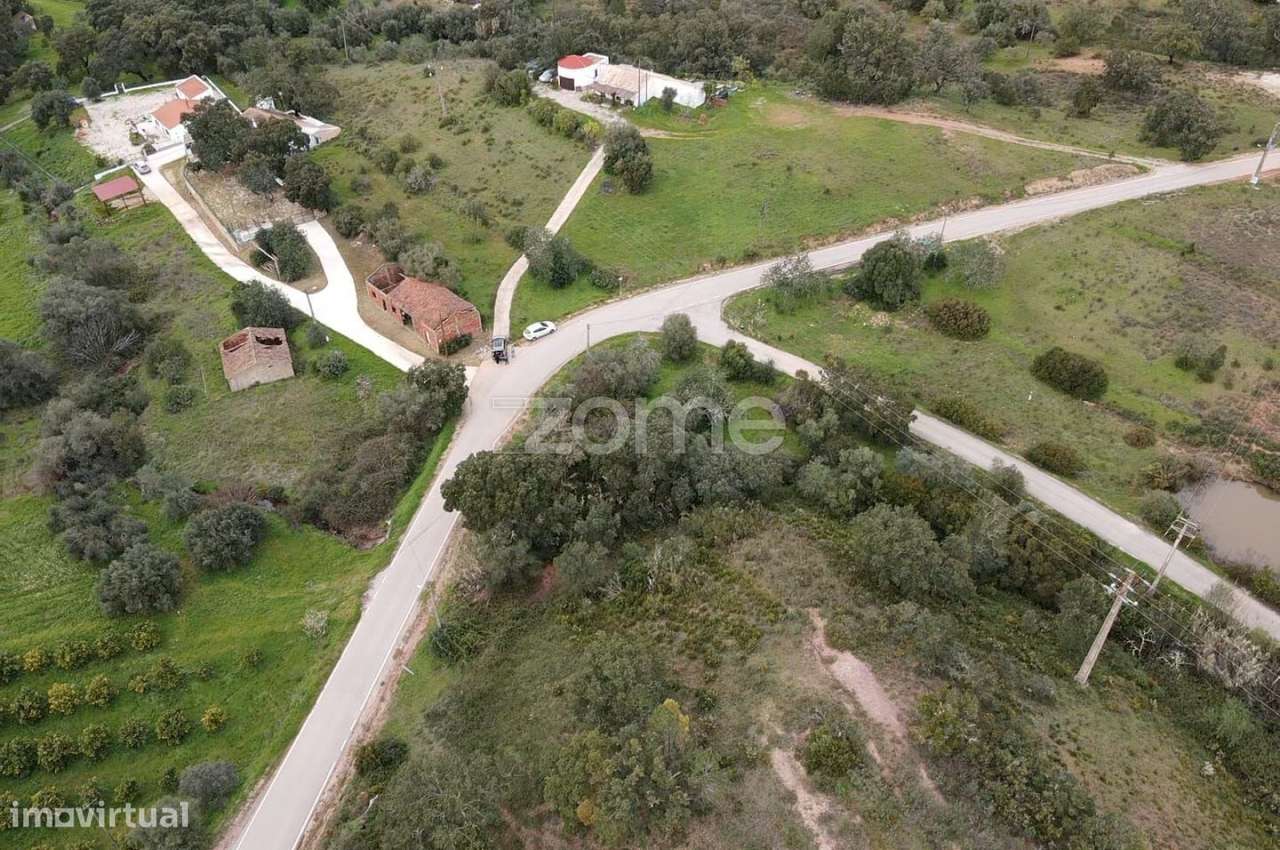 Terreno Rústico plano com 1.450m2 de área em Vale das Poças, Alte - Grande imagem: 4/15