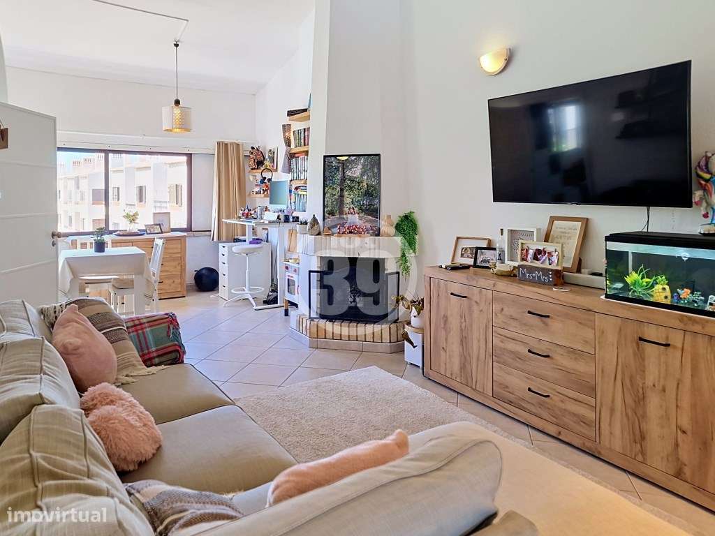 Apartamento duplex com 3 quartos, parqueamento privado e inserido n...-6