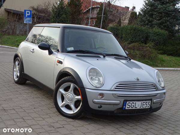 MINI Cooper Standard - 4