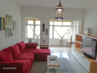 APARTAMENTO T0+1 A 700MT DA PRAIA DA FALÉSIA