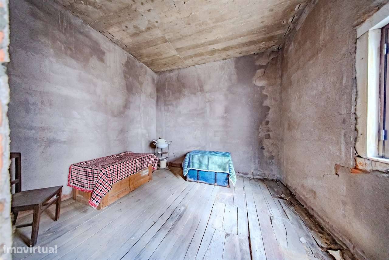 Duas moradias por 115.000 € em Mira de Aire-30