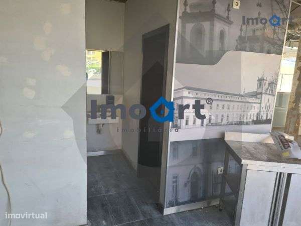 Excelente Oportunidade de construir o seu negocio em Ermesinde!!!-6