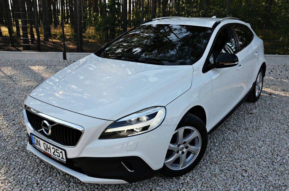 Volvo V40 T3 Drive-E Summum 2017