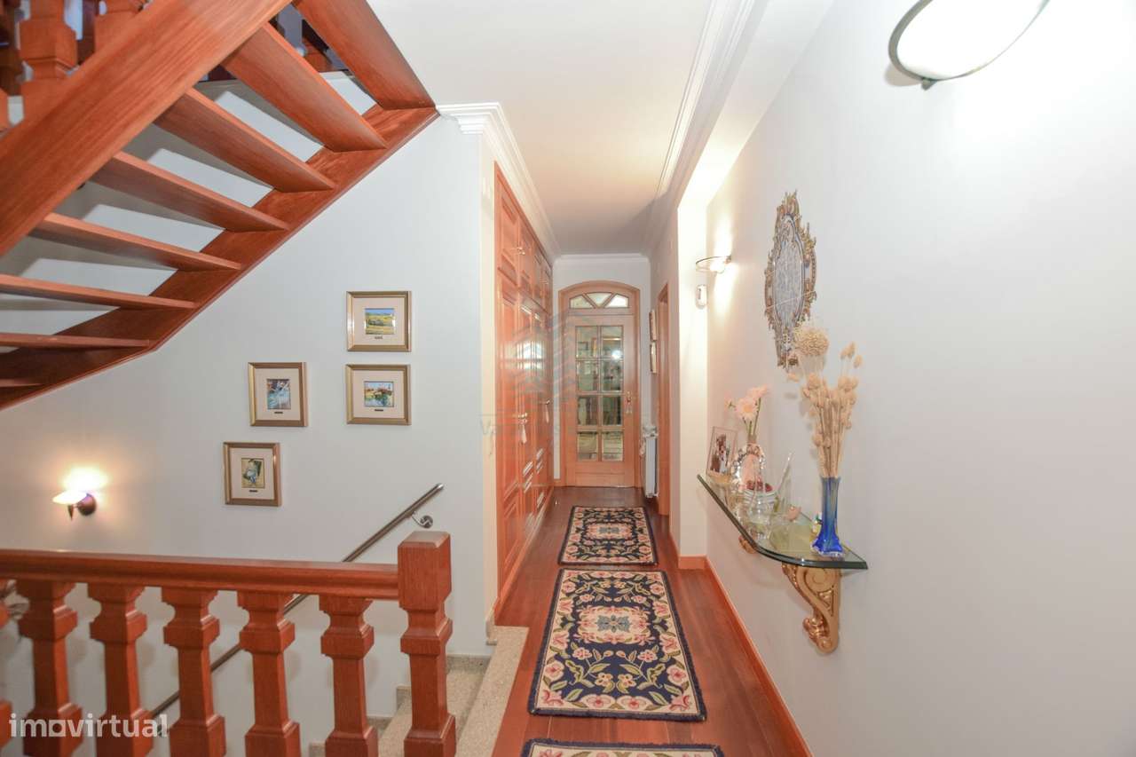 Moradia T3+2 com jardim e logradouro em Quinta da Silvã - Torres Novas-35